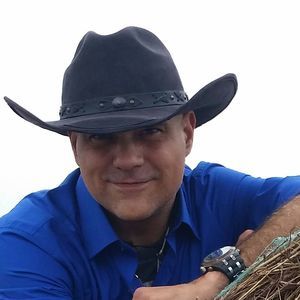 Meet your Posher, Christopher